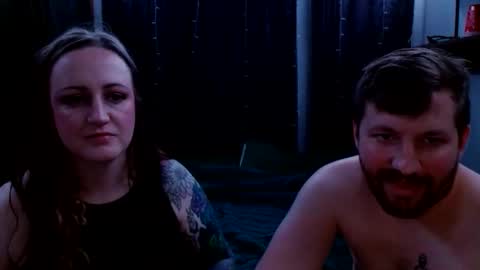 Snapshot of moonlightbeastcple chatting on December 27, 2024, 2:47 am moonlightbeastcple online show from December 27, 2024, 2:47 am