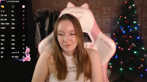 Snapshot of moonlish_siren chatting on December 12, 2024, 9:15 pm Katrin online show from December 12, 2024, 9:15 pm