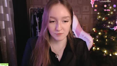 Snapshot of moonlish_siren chatting on January 13, 2025, 9:09 pm Katrin online show from January 13, 2025, 9:09 pm