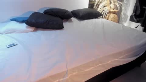 Snapshot of moonlover_2 chatting on October 13, 2025, 3:39 am Kitty online show from October 13, 2025, 3:39 am