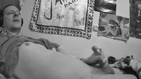 Moonlucky007 online show from December 14, 2025, 7:03 am