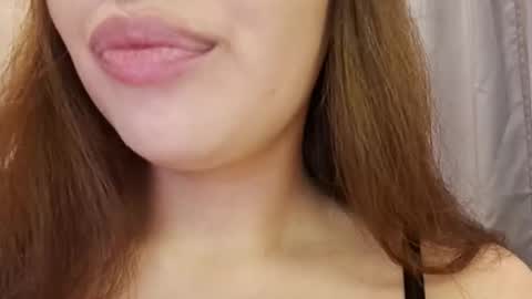 Snapshot of moonrose69 chatting on October 19, 2025, 12:50 pm moonrose69 online show from October 19, 2025, 12:50 pm