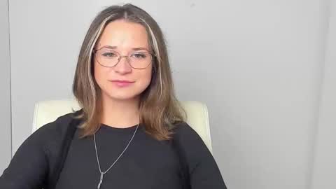 Susanna online show from November 27, 2025, 12:18 pm