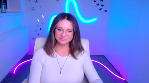 Susanna online show from December 3, 2025, 12:58 pm