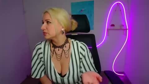 Susanna online show from April 3, 2026, 11:41 am