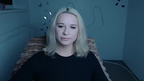 Susanna online show from April 6, 2026, 11:22 am