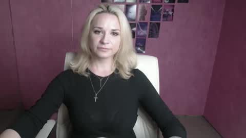 Snapshot of moonsusanna chatting on May 11, 2026, 2:45 pm Susanna online show from May 11, 2026, 2:45 pm
