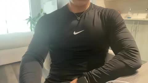 mora594574 online show from October 18, 2025, 9:48 pm