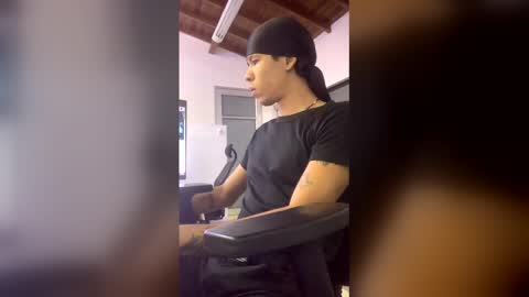 Snapshot of morales_miles1 chatting on March 30, 2026, 5:52 am Andrew online show from March 30, 2026, 5:52 am