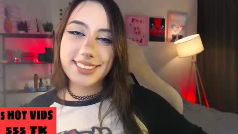 Snapshot of moranakit chatting on September 22, 2025, 7:32 am Morana Mayer online show from September 22, 2025, 7:32 am