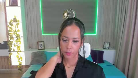 Snapshot of morena_divine chatting on February 11, 2026, 12:21 pm Morene online show from February 11, 2026, 12:21 pm