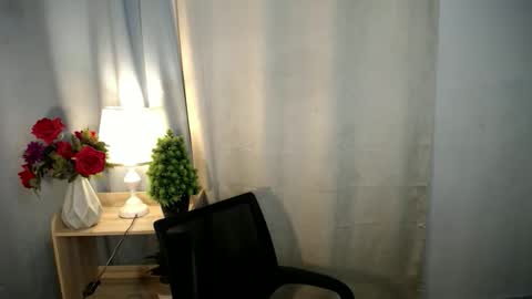 Snapshot of morenagirlxx chatting on November 11, 2025, 5:51 am morenagirlxx online show from November 11, 2025, 5:51 am