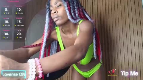 morena online show from November 11, 2025, 3:39 am