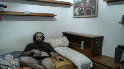 Snapshot of morenoch19 chatting on November 13, 2025, 12:53 am alejo online show from November 13, 2025, 12:53 am