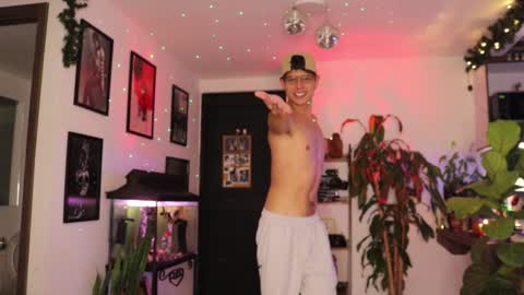 Snapshot of morgan_hiller chatting on January 21, 2025, 3:48 am online show from January 21, 2025, 3:48 am