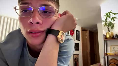 Snapshot of morgan_hiller chatting on September 30, 2025, 11:43 pm online show from September 30, 2025, 11:43 pm