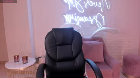 Snapshot of morganhicks chatting on January 16, 2025, 6:59 pm Morgan Hicks online show from January 16, 2025, 6:59 pm