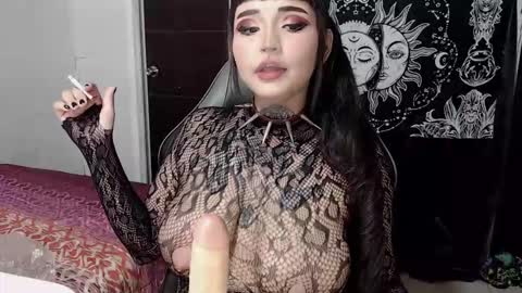 Snapshot of morganmoon1 chatting on October 23, 2025, 9:13 pm Morgan Moon online show from October 23, 2025, 9:13 pm