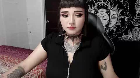 Snapshot of morganmoon1 chatting on November 3, 2025, 10:42 pm Morgan Moon online show from November 3, 2025, 10:42 pm