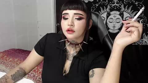 Snapshot of morganmoon1 chatting on November 11, 2025, 5:57 pm Morgan Moon online show from November 11, 2025, 5:57 pm