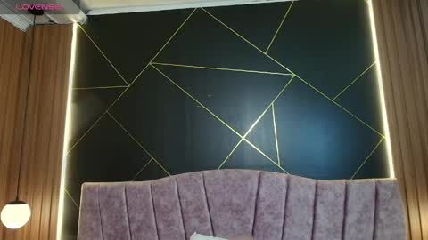 Moriah online show from March 24, 2026, 12:54 pm