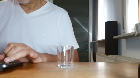 Snapshot of morris_01 chatting on October 16, 2025, 10:27 am Morris online show from October 16, 2025, 10:27 am