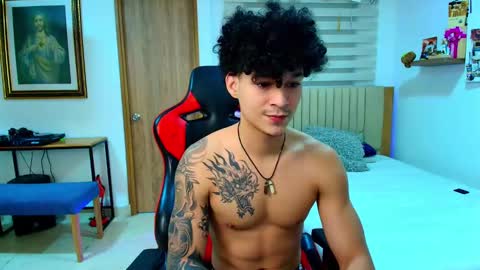 Snapshot of morthy_downey chatting on February 17, 2025, 12:59 pm Morthy online show from February 17, 2025, 12:59 pm