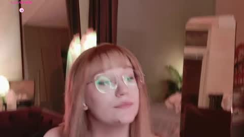 morvelyn online show from July 6, 2026, 9:06 pm