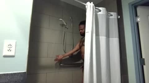 mossymoss3 online show from April 28, 2026, 5:23 am