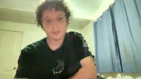 Snapshot of mosterr325 chatting on February 17, 2025, 10:07 am mosterr325 online show from February 17, 2025, 10:07 am