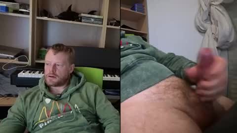 JuicySandwich online show from March 5, 2026, 9:27 am