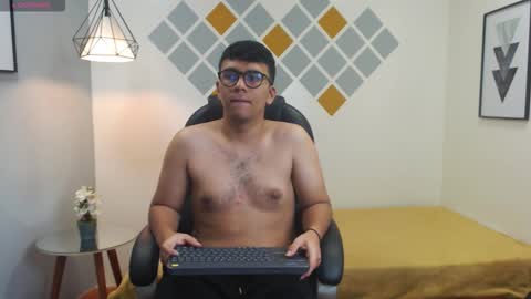 Mou Fly online show from October 2, 2025, 11:50 am