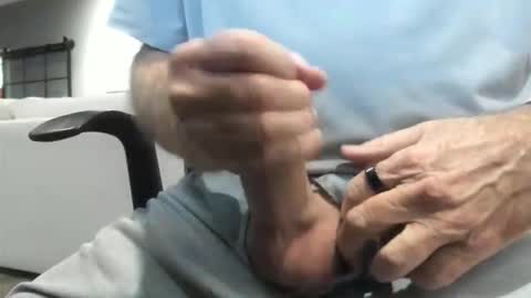 Snapshot of mppnddy chatting on February 16, 2026, 10:28 pm Daddy online show from February 16, 2026, 10:28 pm