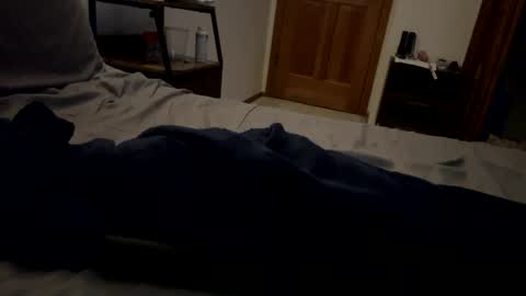 Snapshot of mps908 chatting on November 30, 2025, 1:48 pm Sequoia-Cocked Hombre de Sur online show from November 30, 2025, 1:48 pm