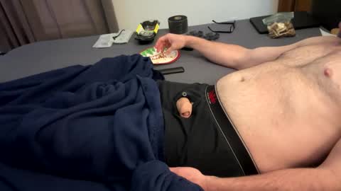 Snapshot of mps908 chatting on December 20, 2025, 8:05 pm Sequoia-Cocked Hombre de Sur online show from December 20, 2025, 8:05 pm