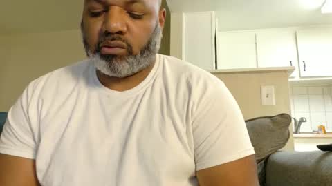 mr6ray online show from November 3, 2025, 4:03 am