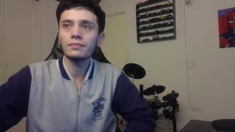 Snapshot of mr_andresr chatting on November 6, 2025, 3:40 am Andy online show from November 6, 2025, 3:40 am