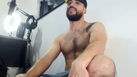 Snapshot of mr_chr1s chatting on October 2, 2025, 2:18 am chris online show from October 2, 2025, 2:18 am
