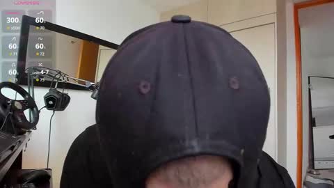 Snapshot of mr_chr1s chatting on February 19, 2026, 2:02 pm chris online show from February 19, 2026, 2:02 pm