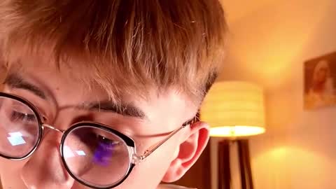 Mr Evans online show from October 3, 2025, 3:53 pm