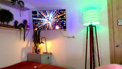 Mr Evans online show from December 2, 2025, 4:35 pm