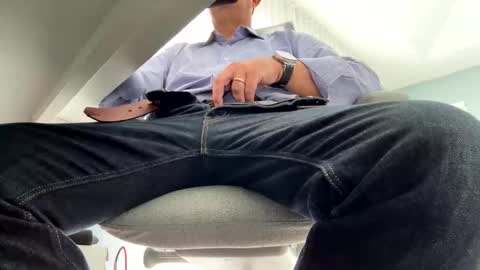 Snapshot of mr_hornyasfuck chatting on October 8, 2025, 7:33 pm mr_hornyasfuck online show from October 8, 2025, 7:33 pm