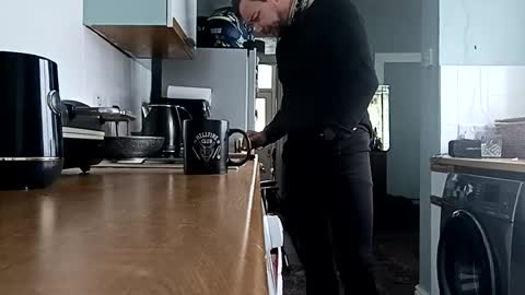 Snapshot of mr_i_ chatting on January 21, 2025, 11:13 am mr_i_ online show from January 21, 2025, 11:13 am