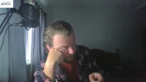 Snapshot of mr_i_ chatting on October 29, 2025, 9:00 am mr_i_ online show from October 29, 2025, 9:00 am