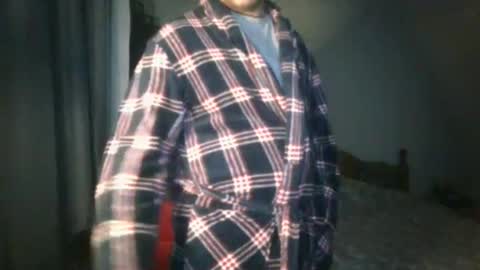 mr_i_ online show from April 19, 2026, 9:39 pm