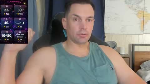 Snapshot of mr_mac69 chatting on December 5, 2024, 2:53 am Cam online show from December 5, 2024, 2:53 am