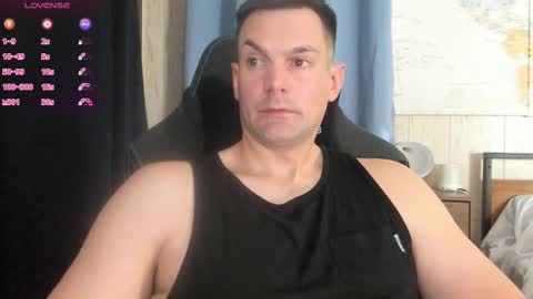 Snapshot of mr_mac69 chatting on January 29, 2025, 11:35 pm Cam online show from January 29, 2025, 11:35 pm
