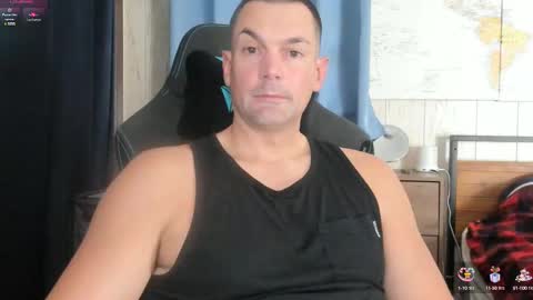 Snapshot of mr_mac69 chatting on October 7, 2025, 7:00 pm Cam online show from October 7, 2025, 7:00 pm