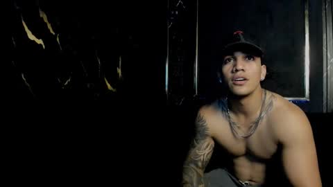 mr_maximo online show from November 28, 2025, 2:58 am