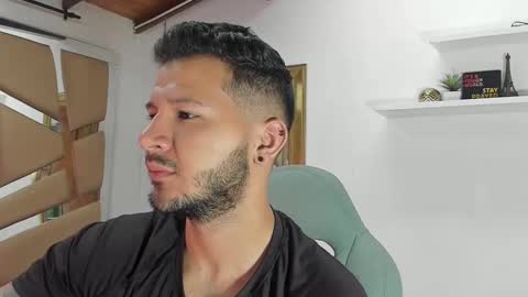 MIKEE online show from February 20, 2025, 3:01 am